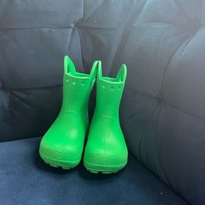 Crocs toddler rain boots size c7